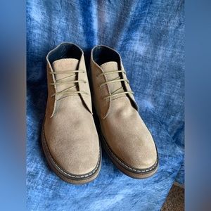 Joseph Abboud Suede tan ankle boot, Men's size 9.5 new